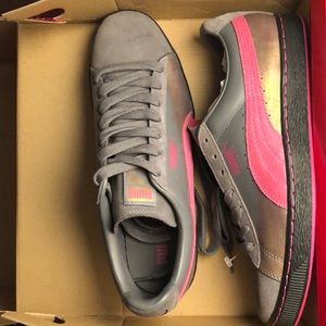 Men’s Pumas Suede Colorburn sz 11.5